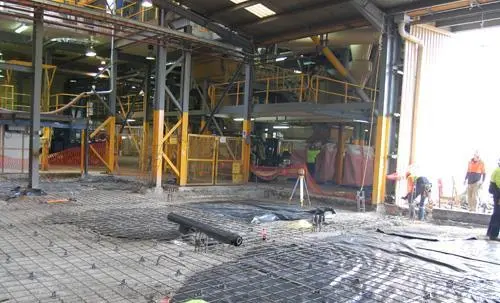 New floor arrives as Skretting Australia doubles capacity, with the first production line in the background continuing to operate