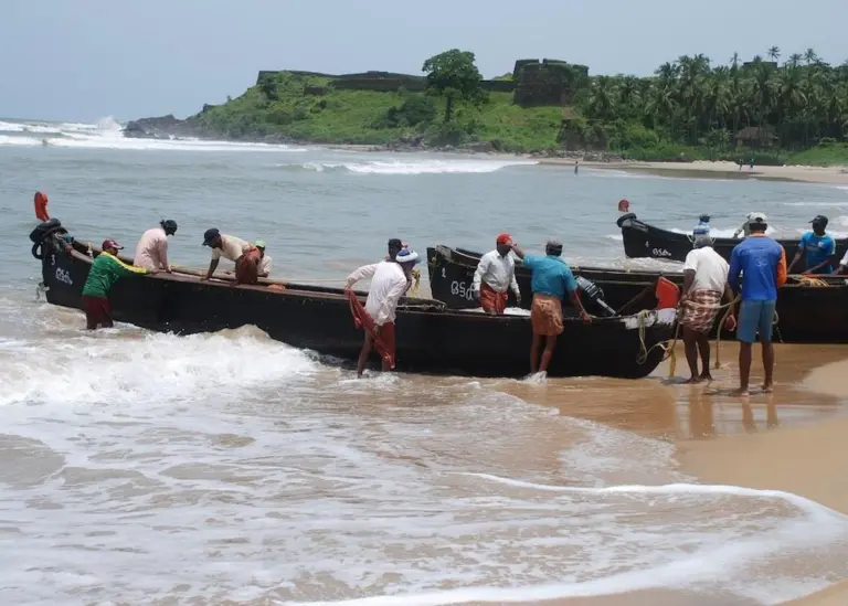 The Keralan state government is using holograms to tackle unregistered fishing vessels