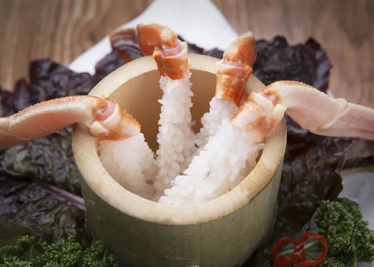 Steamed snow crab legs Photo: leejungdong