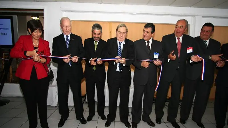 00_60487_AQUA-SUR-20087-RIBBON-CUTTING