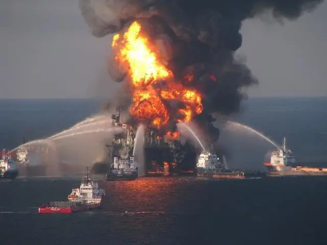Firefighting response vessels tackling the Deepwater Horizon blaze on 20 April.