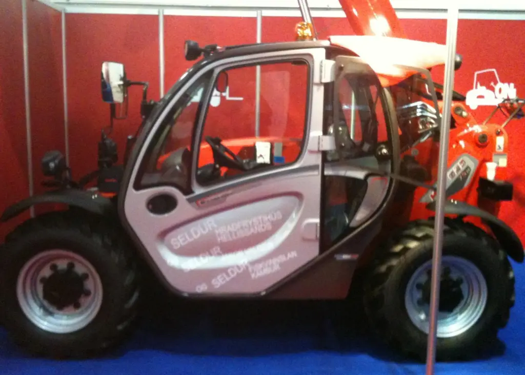 Four MLT 625’s were sold during Icefish 2011