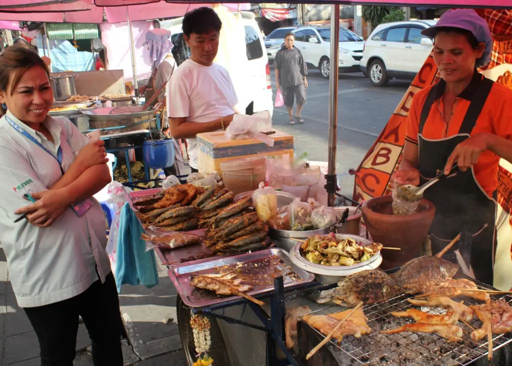A food stall in Bangkok selling fried fish