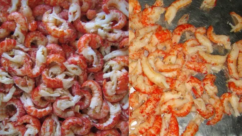 Left: cooked and peeled crayfish tails produced by the new packaging method. Right: cooked and peeled crayfish tails produced by the original packaging method