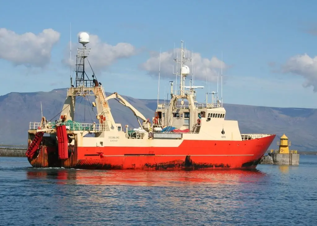 ‘Sigurbjorg’ from Siglufjordur in Iceland sails to its fishing grounds