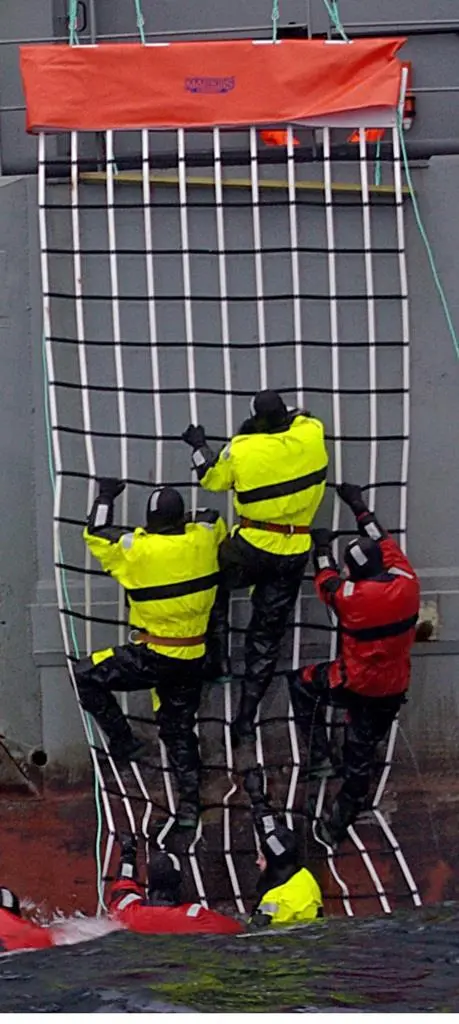 The Icelandic Coast Guard tested the Markus Man Overboard Scramble Net/Cradle in 2-4 m wave height