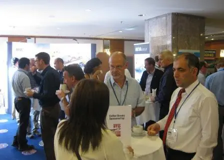 00_59744_Networking-at-OSM-2012