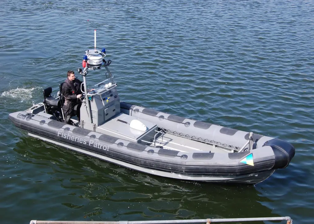 The 800 SEABOAT RIB
