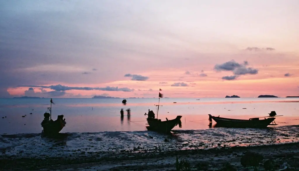 Thailand is considered a major source and transit area for slavery. Credit: www.rubins.org/GFDL