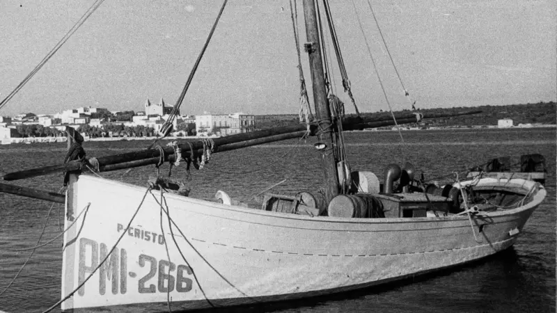 Fishing trawlers in Porto Colom have moved on since 1949 ©OCEANA/Javier Pastor Quijada