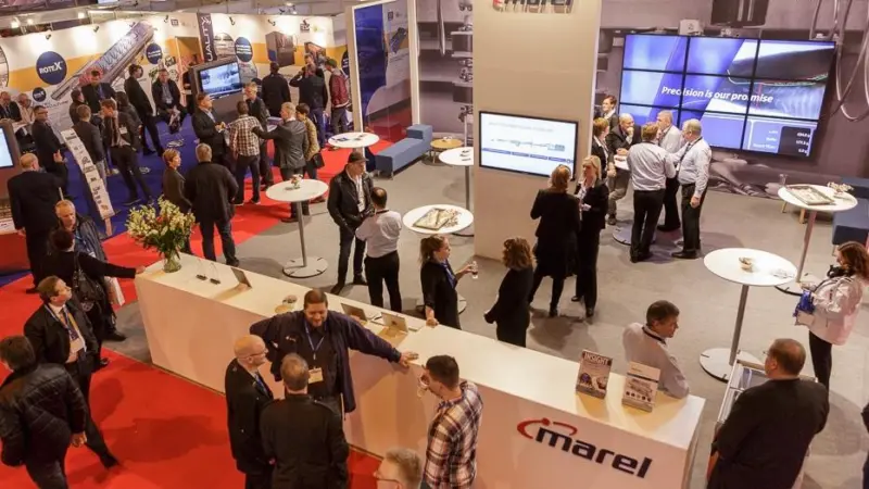 00_64876_IceFish-Exhibition-37