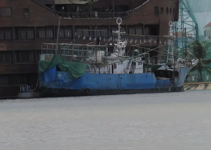 The EU has issued warnings to Saint Vincent and the Grenadines, the Comoros and Liberia over IUU fishing