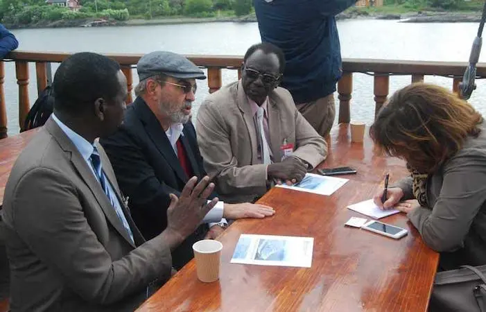 FAO’s Director-General in discussions with ministerial delegations on a boat trip around Oslo Photo: ©FAO/Hempel