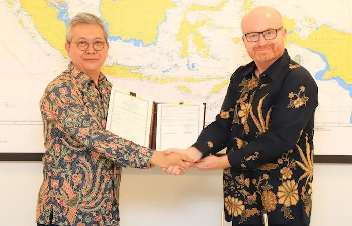 Nilanto Perbowo, MMAF secretary general (l) and Patrick Caleo, MSC Asia Pacific regional director Photo: MSC