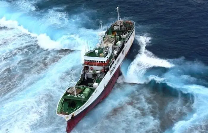 Crew lifted from wrecked longliner