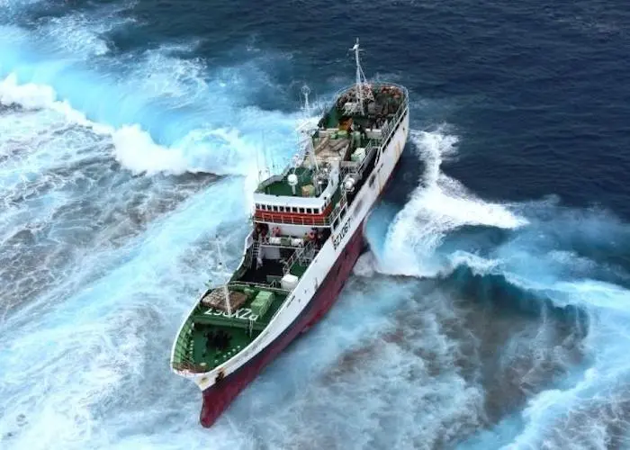 Crew lifted from wrecked longliner