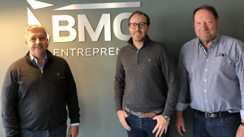 (l-r) Øivind Horpestad, chairman of Endúr, Jeppe Raaholt, MD of BMO Entreprenør, and Vidar Pettersen, majority owner and founder of BMO Entreprenør Photo: Endúr