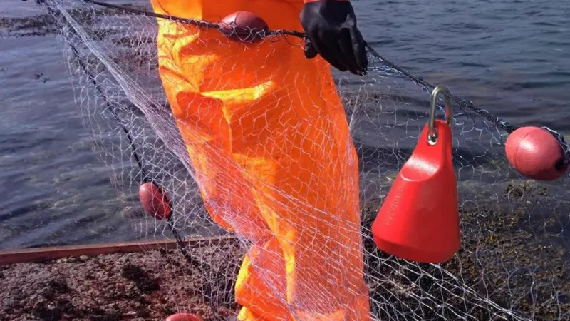 Transponder tags fishing gear