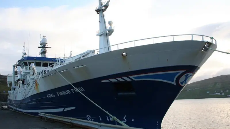 Pelagic catcher’s long-life synthetic warps