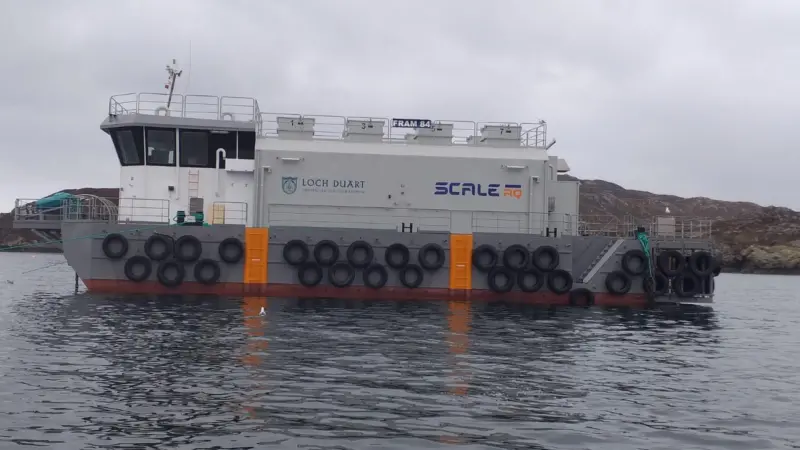 Loch_Duart_hybrid_feed_storage_barge