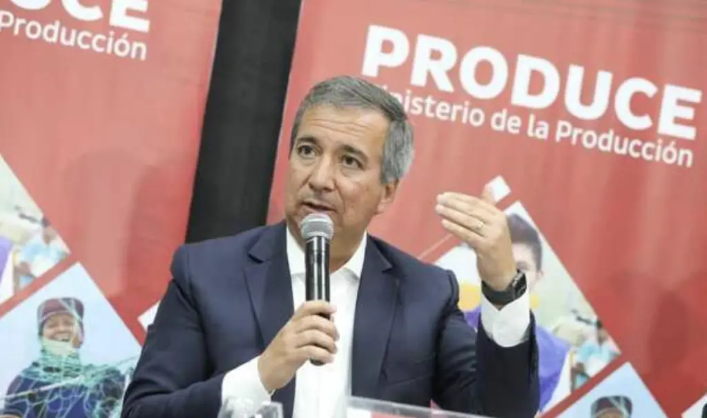 Produce Minister Raúl Pérez Reyes