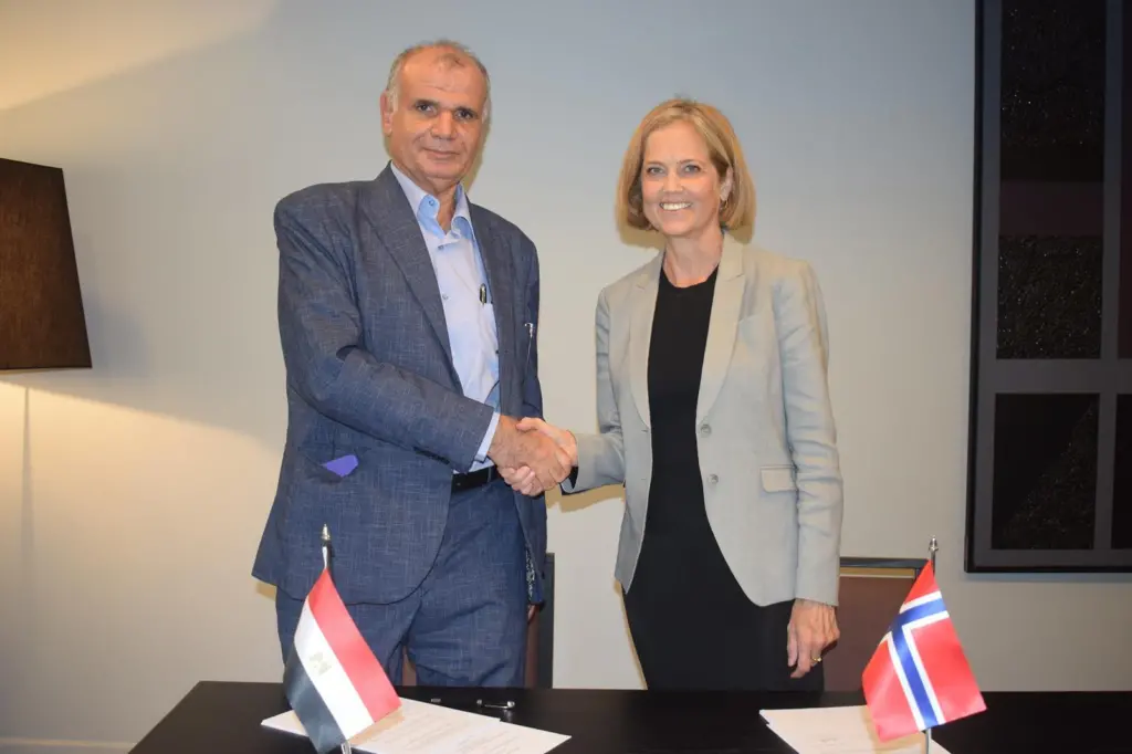 CeREA signing ceremony
