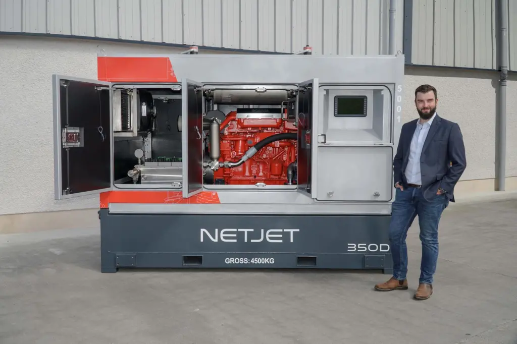Brimmond MD, Tom Murdoch, with the NetJet cleaning solution