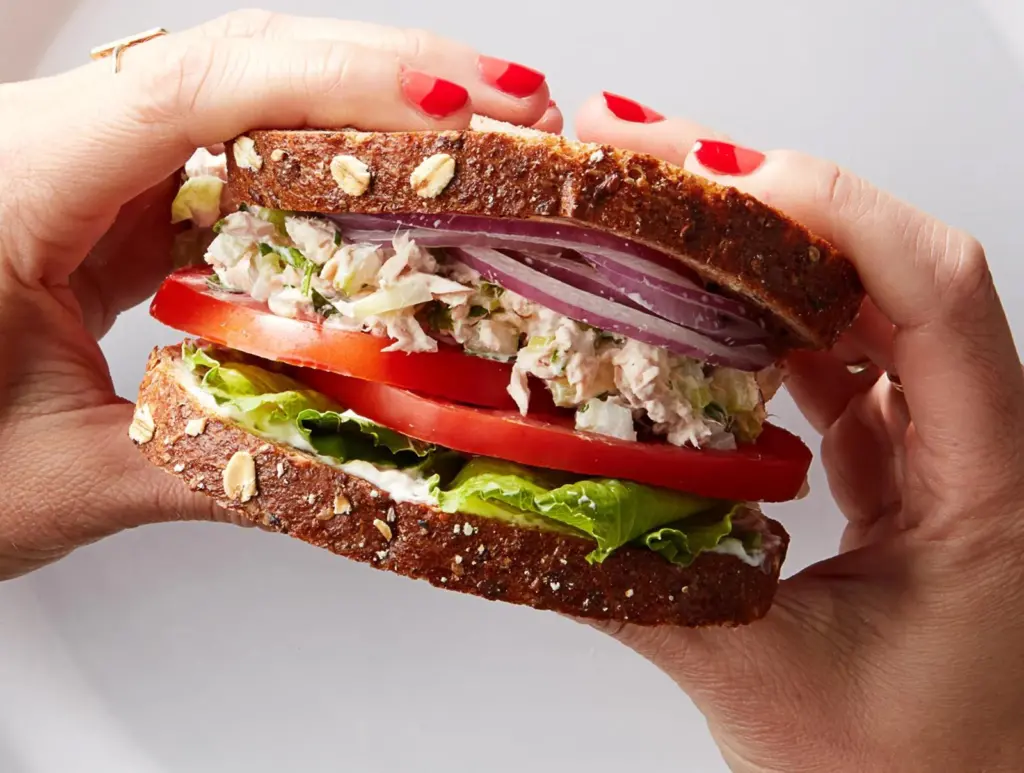 Tuna sandwich