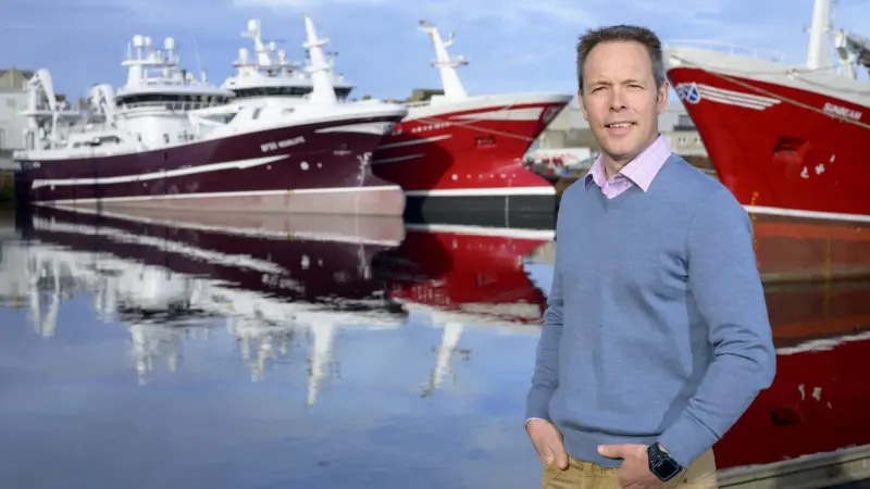 Dr Steve Mackinson