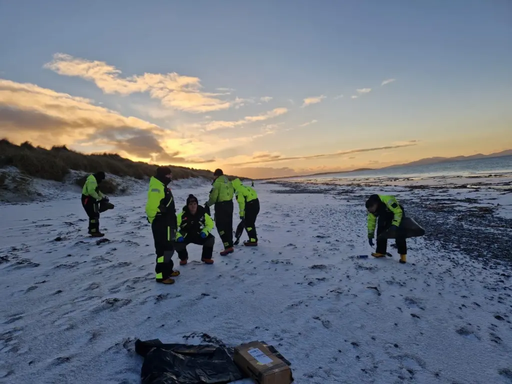Salmon Farmers Litter