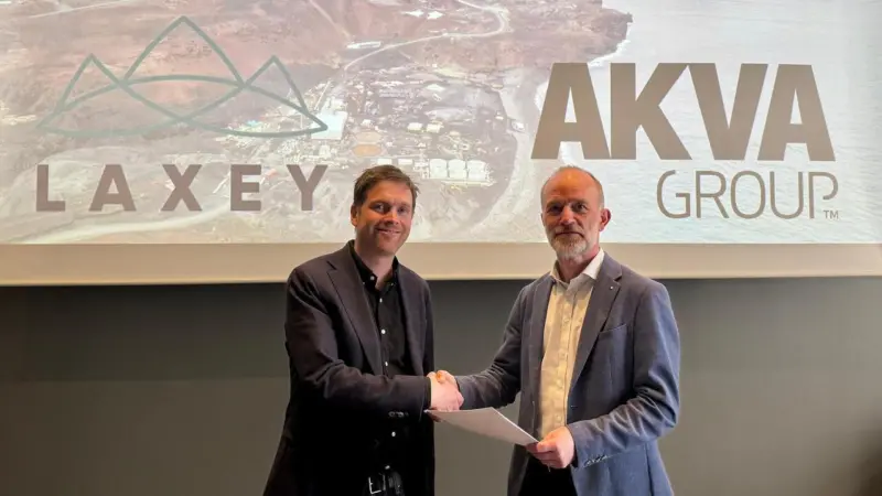 Jacob Bregnballe of AKVA Group and Hallgrímur Steinsson of Laxey