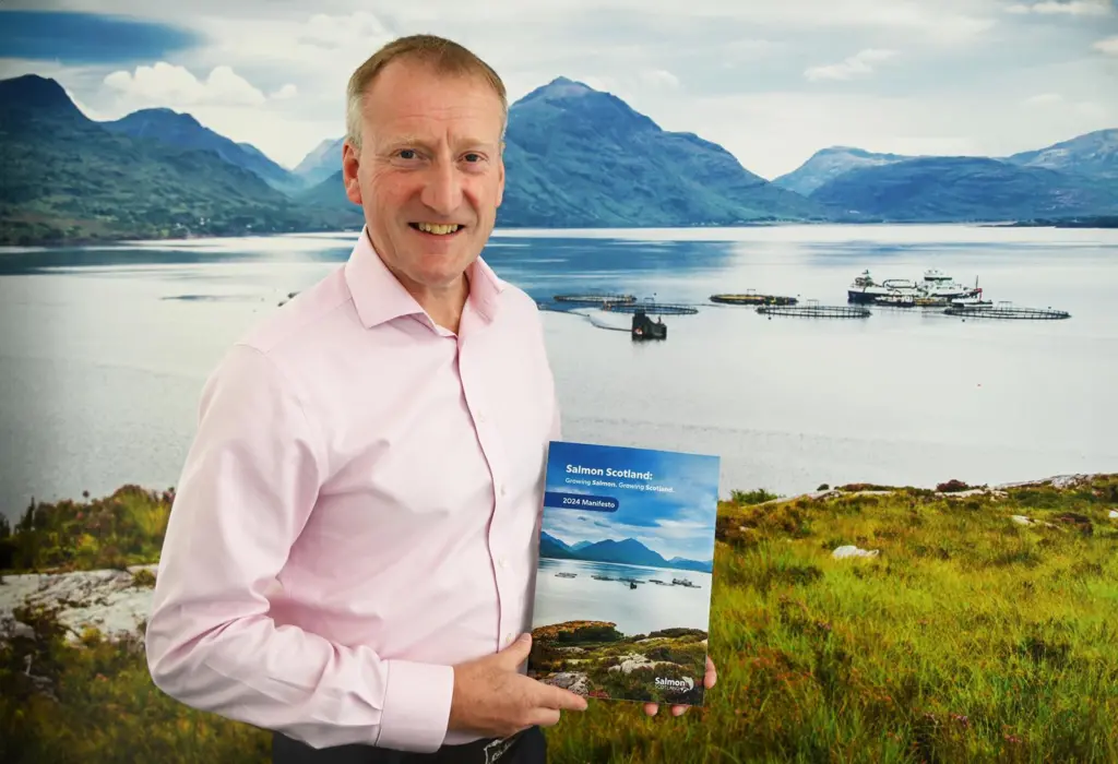 Tavish Scott with election manifesto