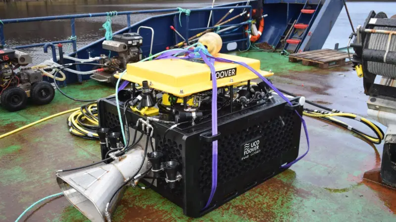Underwater Contracting Foover fish removal system