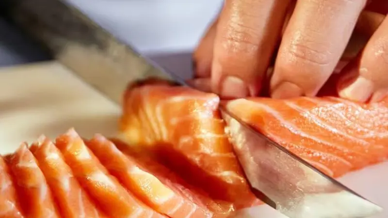 Salmon sashimi