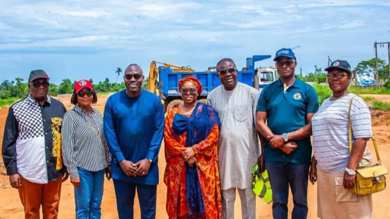 Stakeholders celebrating the building of the Lagos Aquaculture Centre of Excellence