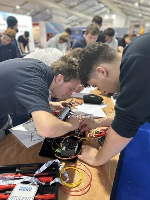 00_330555_img_1284990000000003cf3c_847297