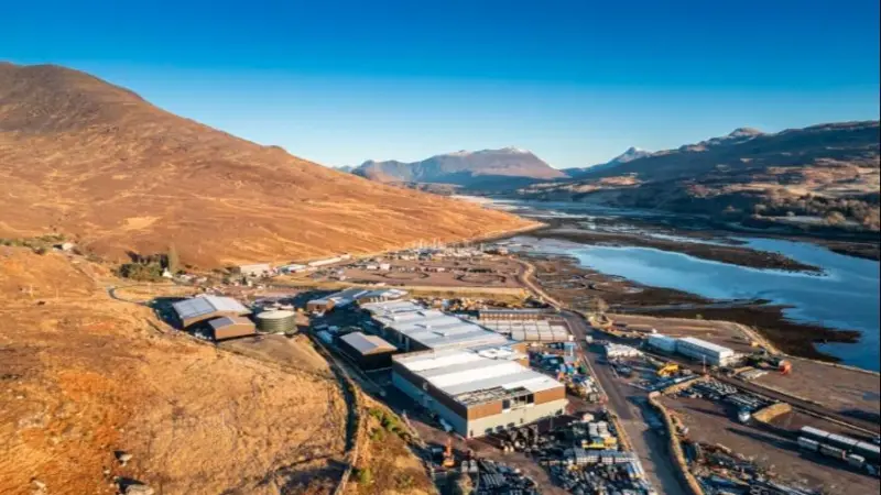 The image shows the Bakkafrost Applecross site from the air
