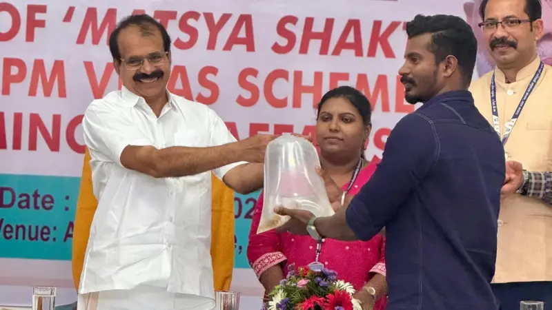 Members of CMFRI launching the ‘Matsya Shakthi’ project