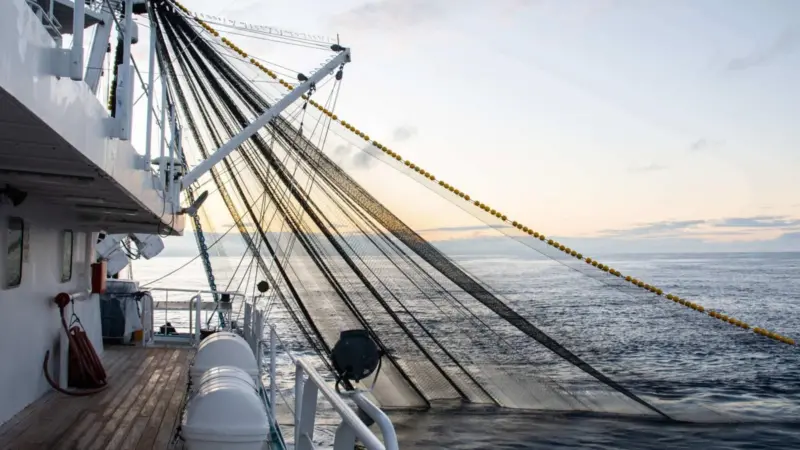 ISSF tuna vessel