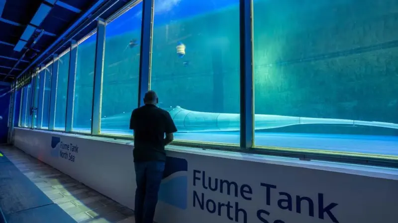Flume Tank