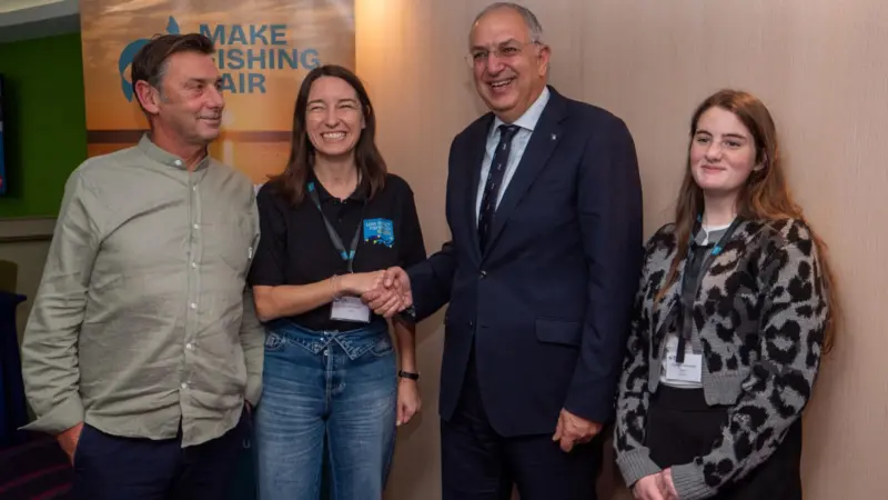 From left to right: Gwen Pennarun (LIFE President), Marta Cavallé (LIFE Executive Secretary), Costas Kadis, EU Commissionner for Fisheries and Oceans, Muireann Kavanagh (16-years old from the Irish organisation IIMRO)