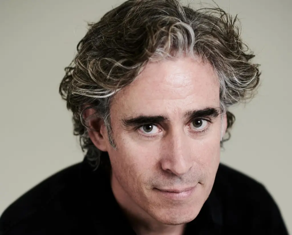 Stephen Mangan