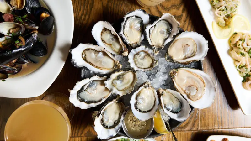 Taylor Owned Raw Bar Oysters