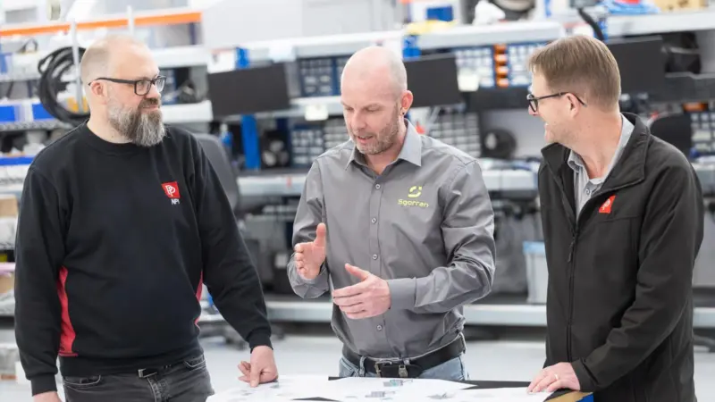(l-r) Steve Hawkes (engineer at PP C&A), Kristian Clezy (founder at Sgorran), and Mark Johnson (engineering manager at PP C&A)